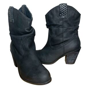 Aldo Black Leather Western Boots Sz 7.5 Block Heel Rushed Cowgirl Slip On Bootie